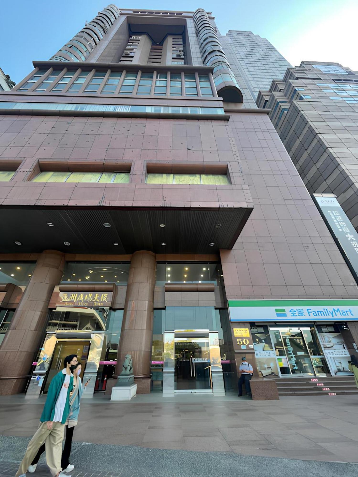Meworld Hotel - Taipei Main Station Екстериор снимка